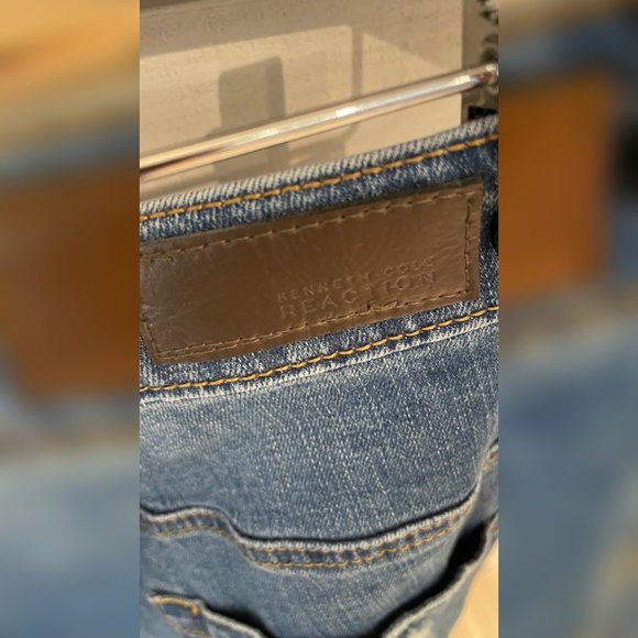 Kenneth Cole Reaction Jeans - Picture 2 of 4
